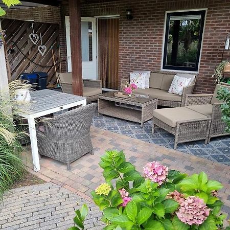 Bed And Breakfast De Dijk Zuid-Beijerland Exterior photo